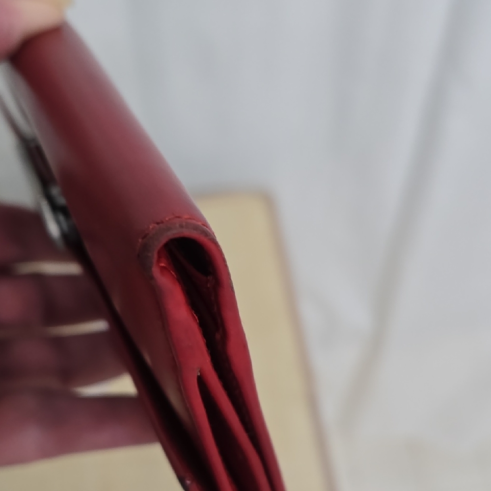 Gucci Red Leather Women's Clutch - Picture 11 of 14